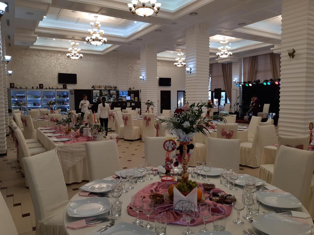 Hotel Ro&Mario Barlad Bîrlad Zewnętrze zdjęcie