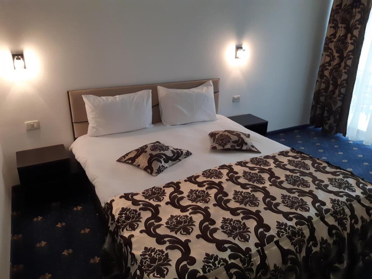 Hotel Ro&Mario Barlad Bîrlad Zewnętrze zdjęcie