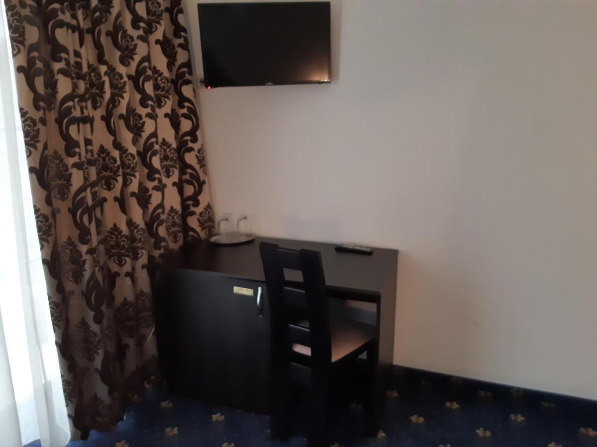 Hotel Ro&Mario Barlad Bîrlad Zewnętrze zdjęcie